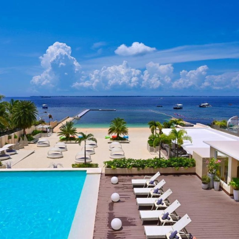BE Resort Mactan | Molamola.travel