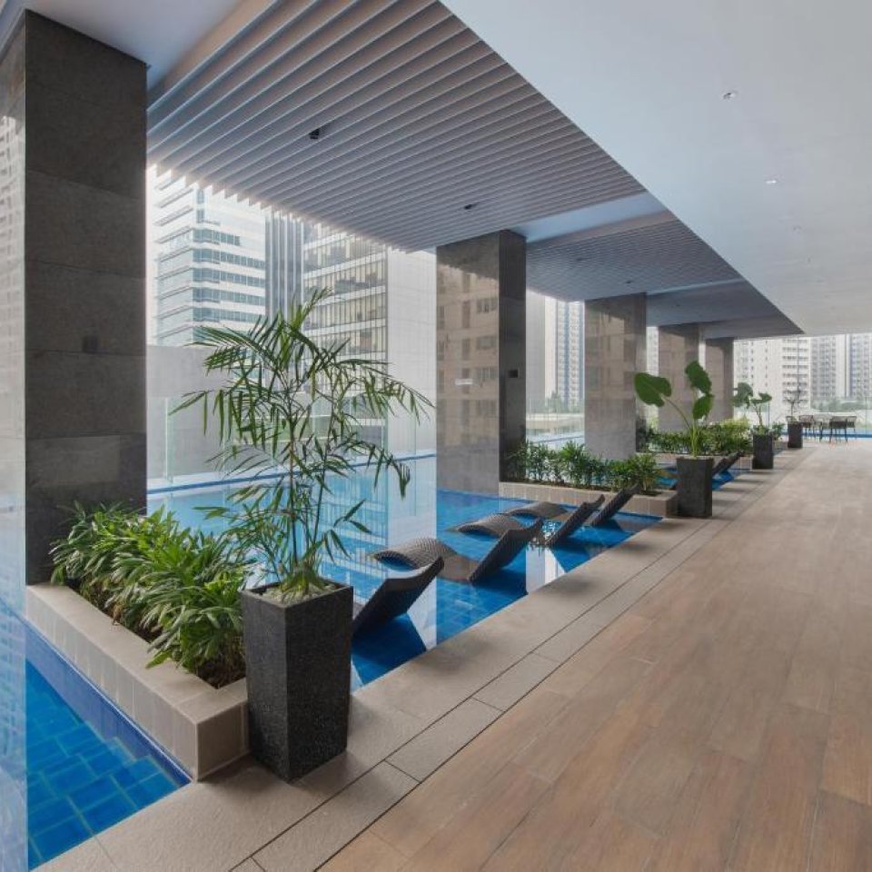 Somerset Central Salcedo Makati | Molamola.travel