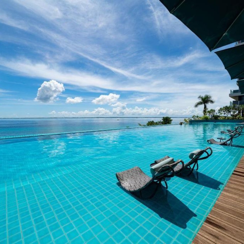 The Reef Resort | Molamola.travel