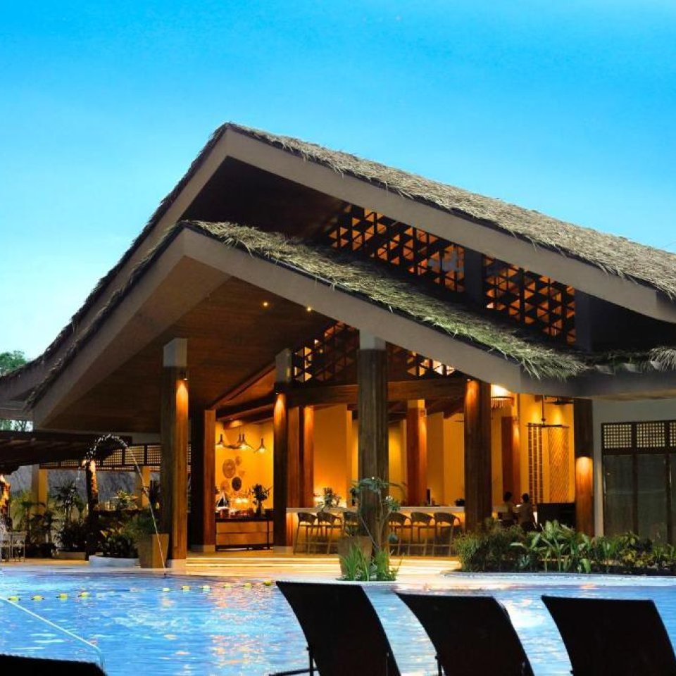 Bluewater Maribago Beach Resort | Molamola.travel