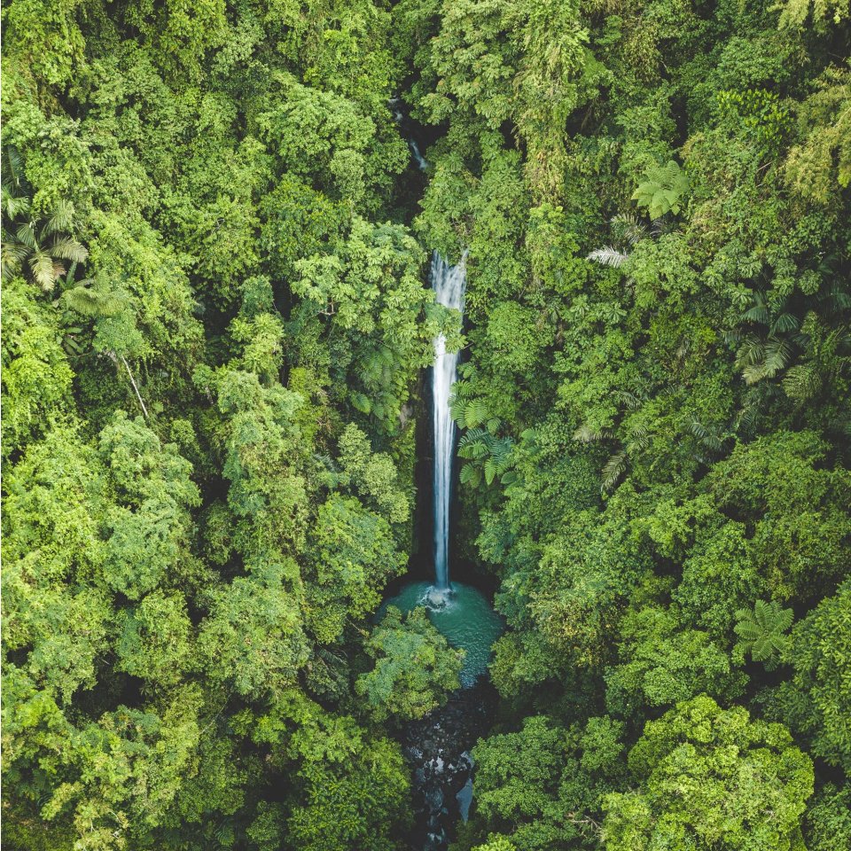 Casaroro Waterfalls | Mola Mola Travel