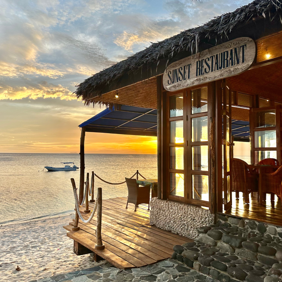 Coco Sunset | Mola Mola Travel