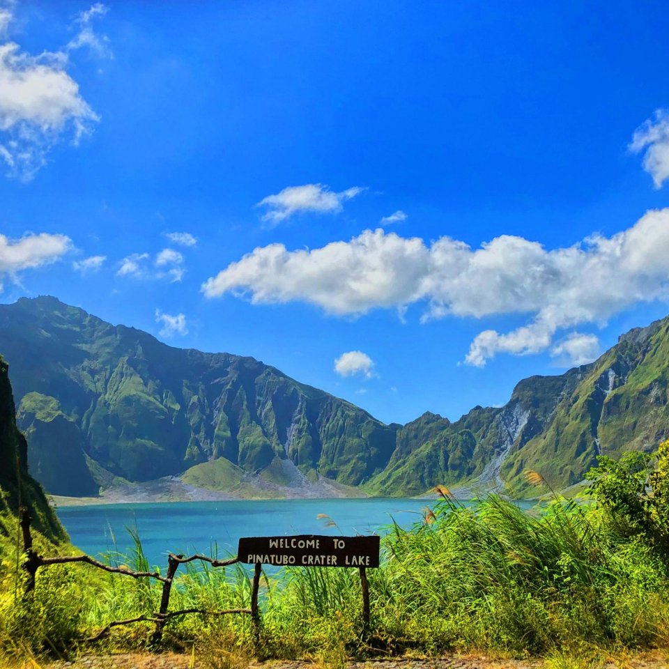 Mount Pinatubo, Botolan | Mola Mola Travel