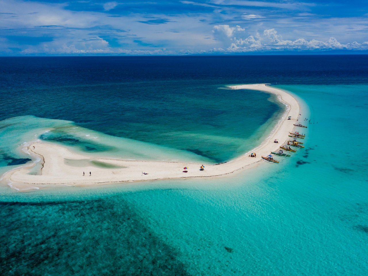 White Island Camiguin Filipijnen | Molamola.travel