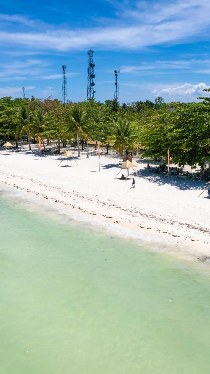 Strand Anda, Bohol | Molamola.travel