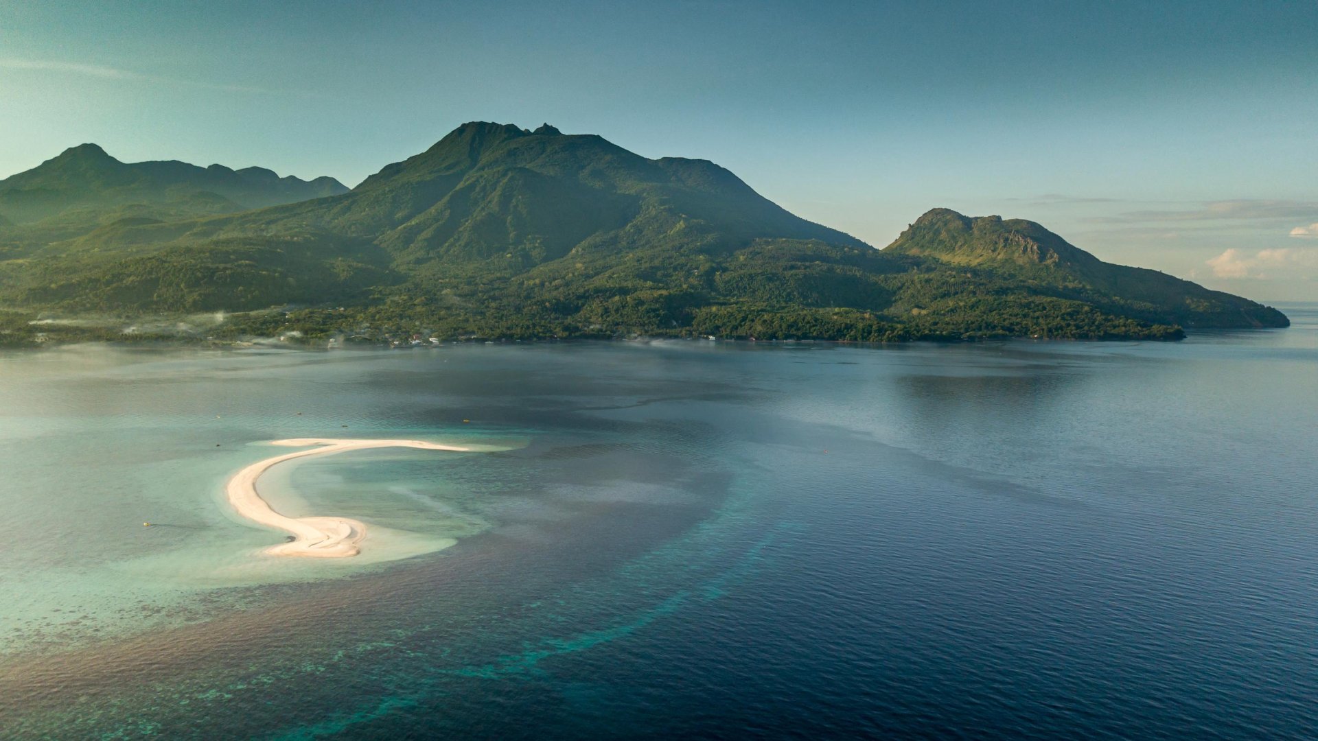 White Island Camiguin Filipijnen | Molamola.travel